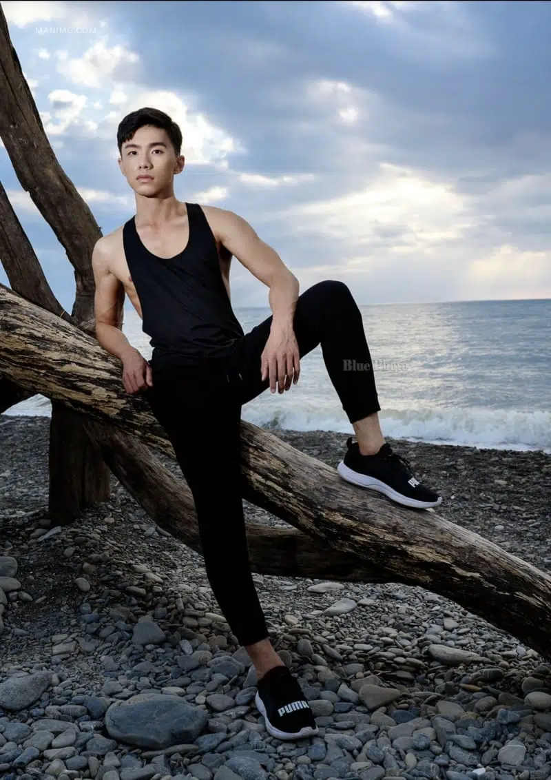 Bluephoto 藍攝 No.224 盛夏體育男孩 哲哲 ‖ R+【PHOTO+VIDEO】
