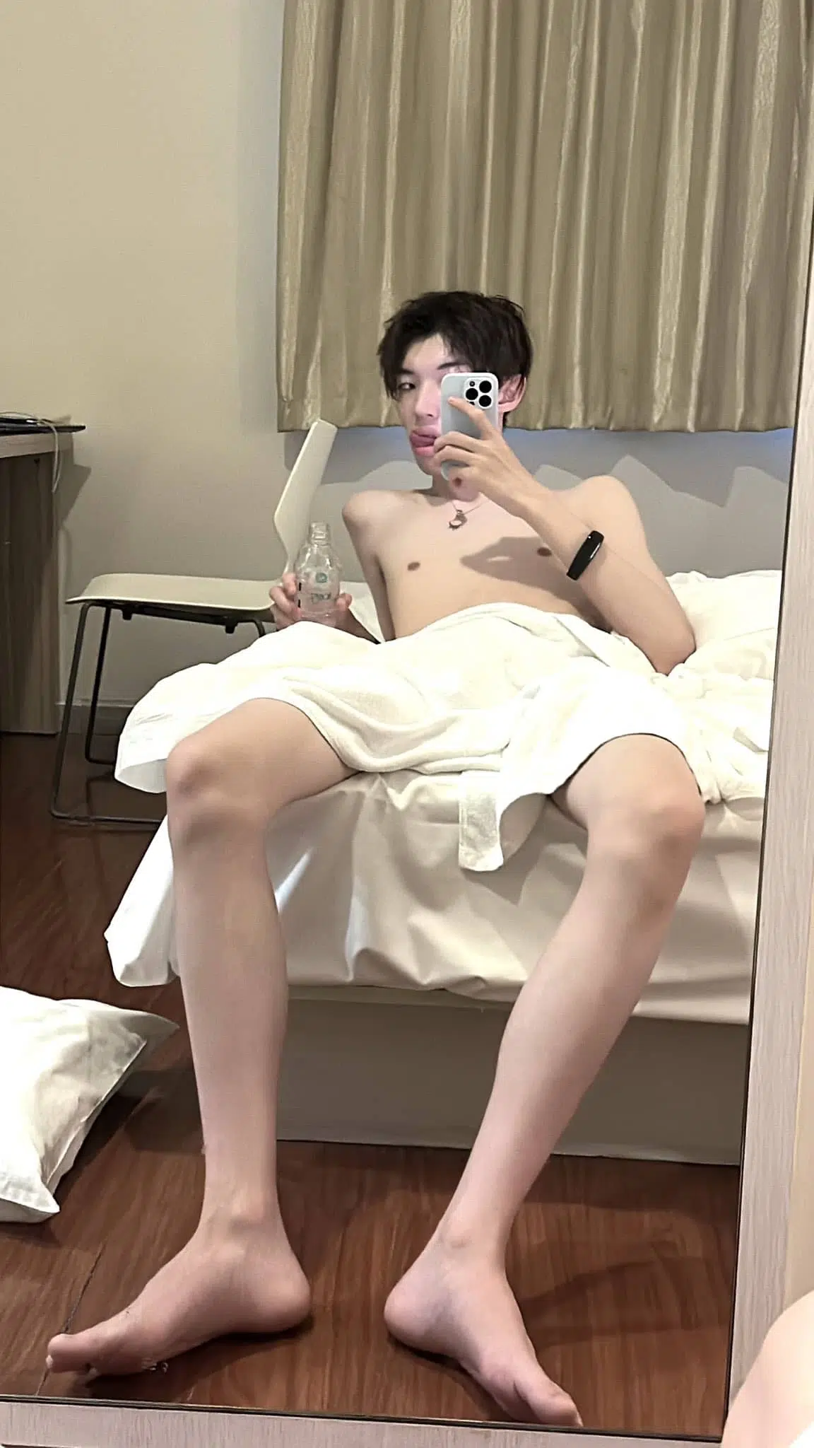 LOUIEINFUTURE PRIVATE SET