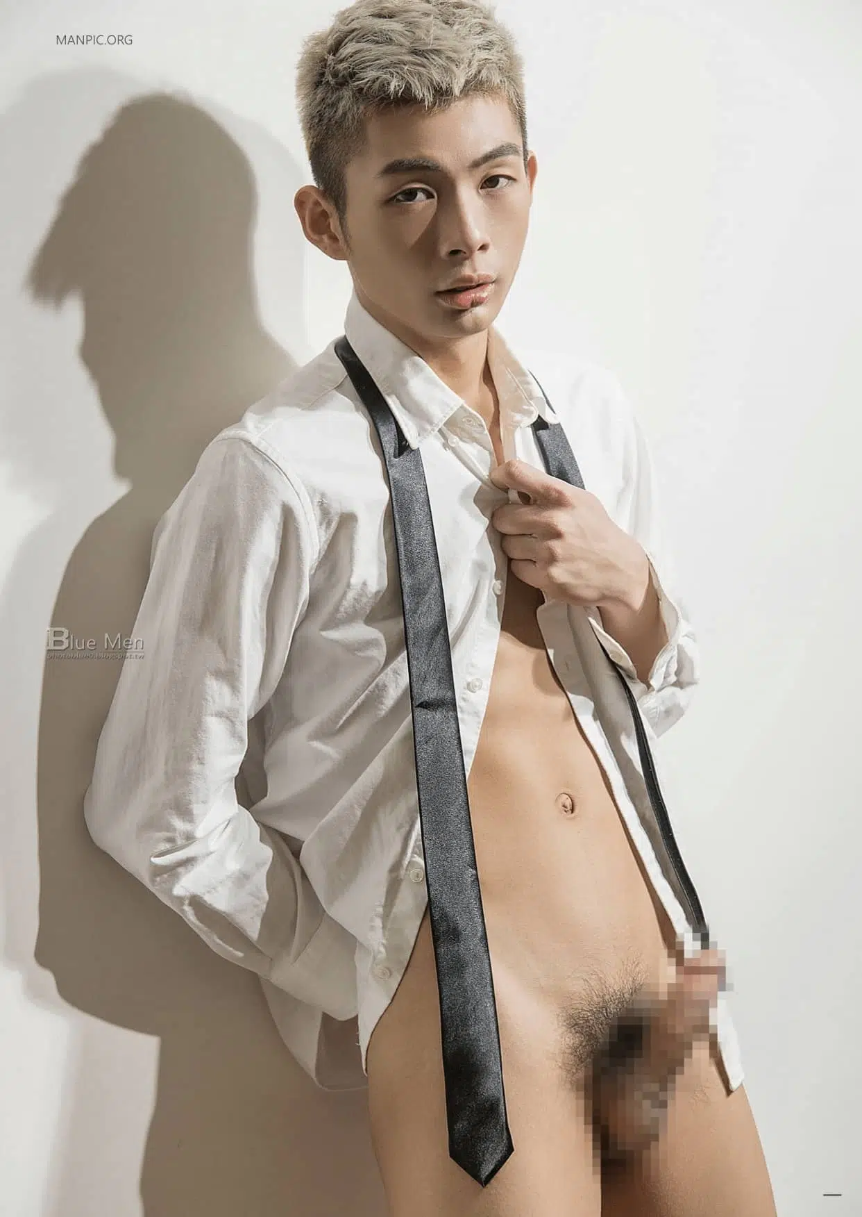 BLUEMEN 藍男色 NO.406 異男天菜變身絕對硬挺男侍 Gary ‖ R+【PHOTO+VIDEO】