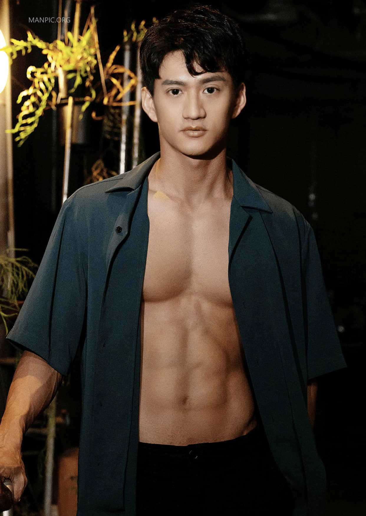 Bluephoto 藍攝 No.307 體育生敏感試探 阿崑 ‖ R+【PHOTO+VIDEO】