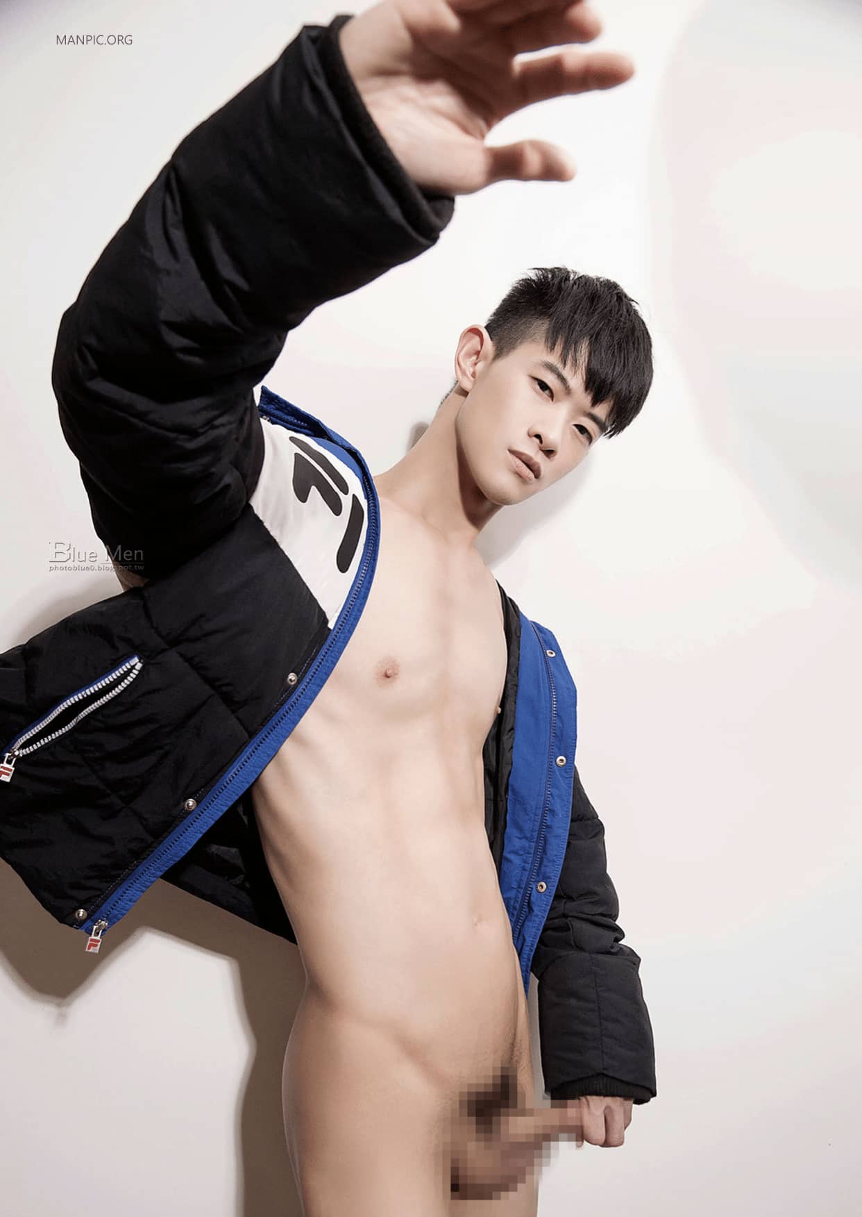 BLUEMEN 藍男色 NO.415 VodkaBoy變身體育壞男孩- Chris ‖ R+【PHOTO+VIDEO】