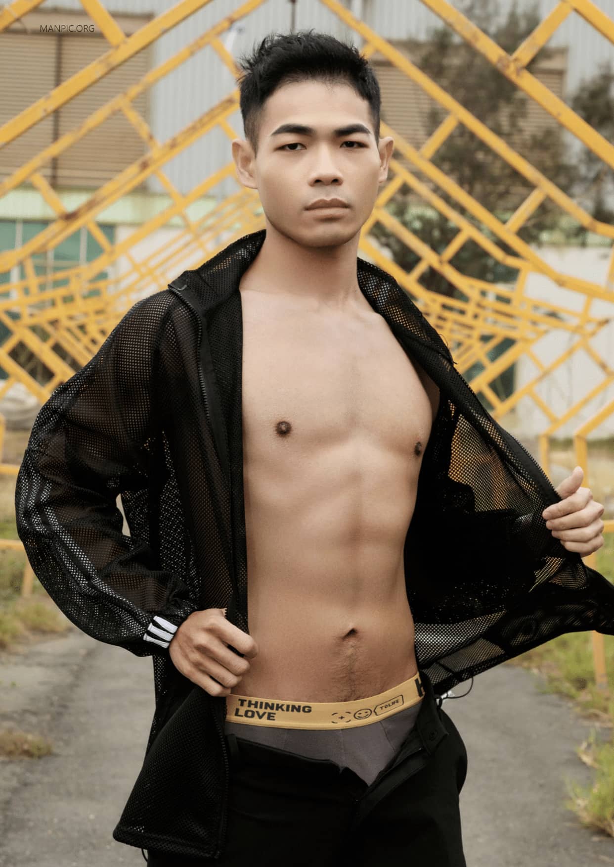 Bluephoto 藍攝 No.311 直視野狼的大秘密 Lee ‖ R+【PHOTO+VIDEO】