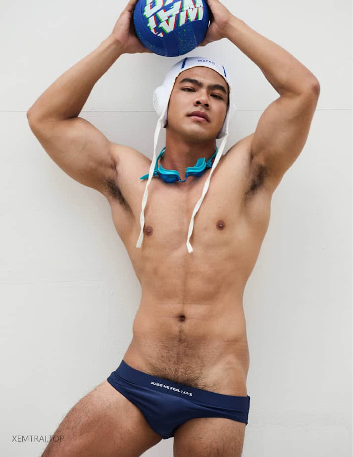 Awesome 35 – TOEY (photo)