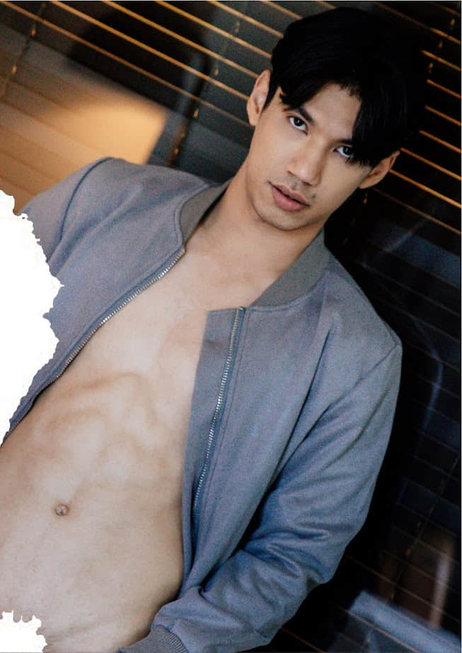 Self Photobook Vol.22 – Peerapat Suwannarat (photo+video)