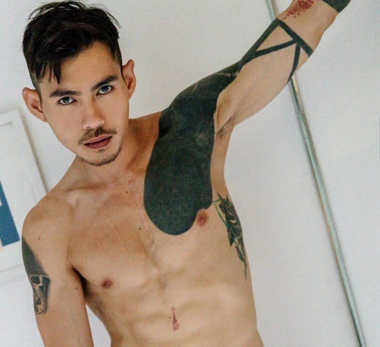 XOXO Magazine vol 15 – KAWEE (photo+video)