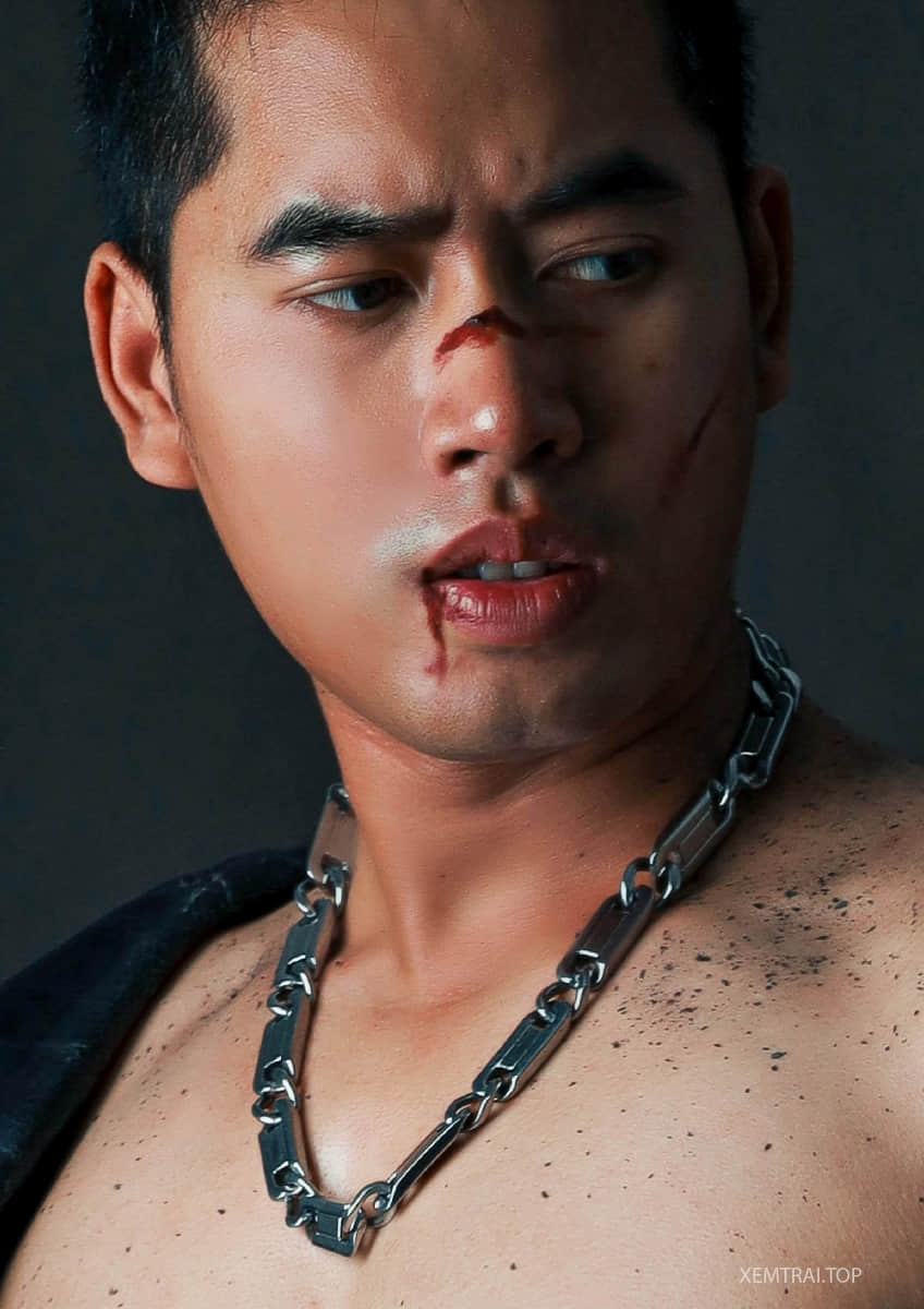 R Collection No.1 – Ron Apichat