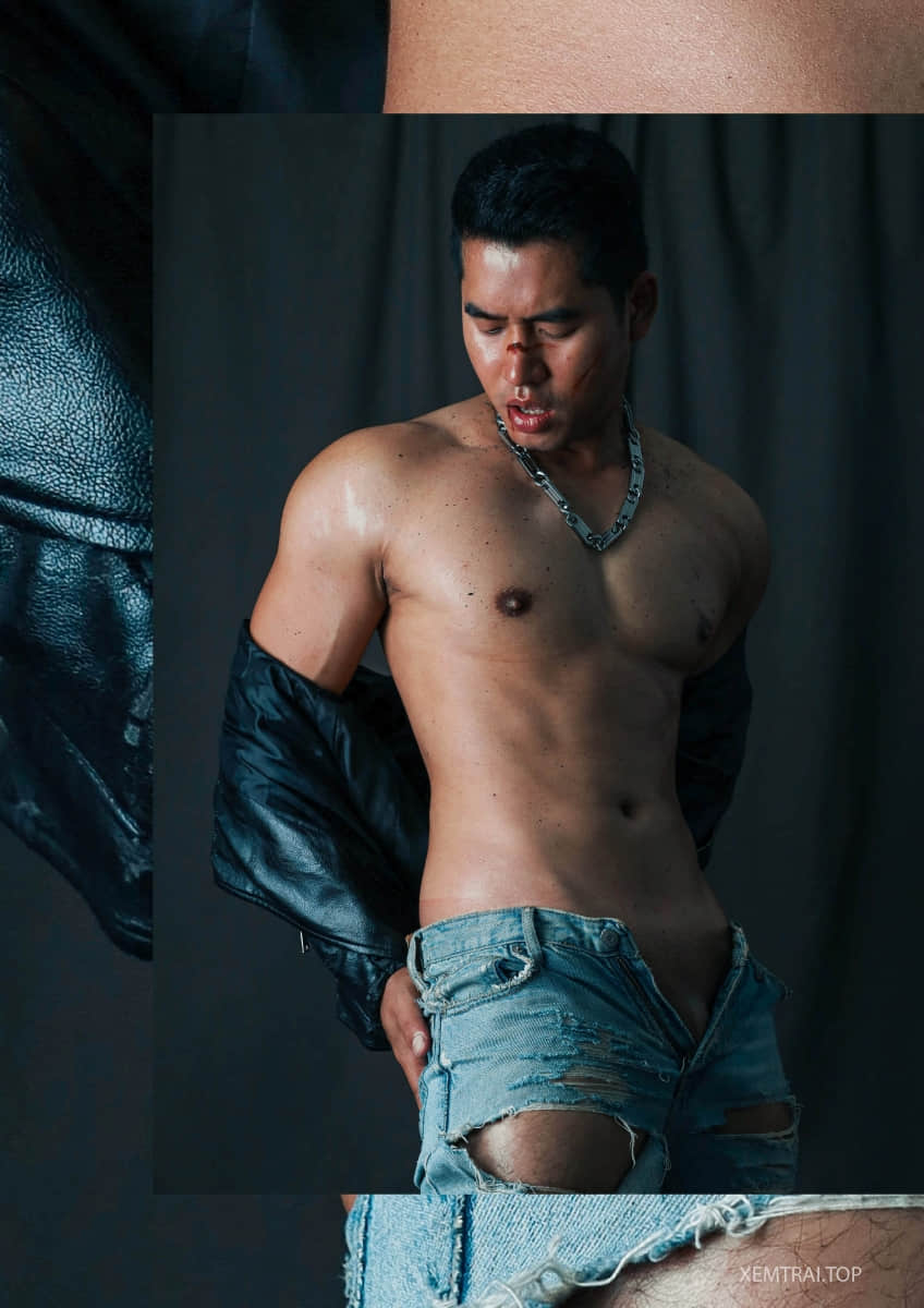 R Collection No.1 – Ron Apichat