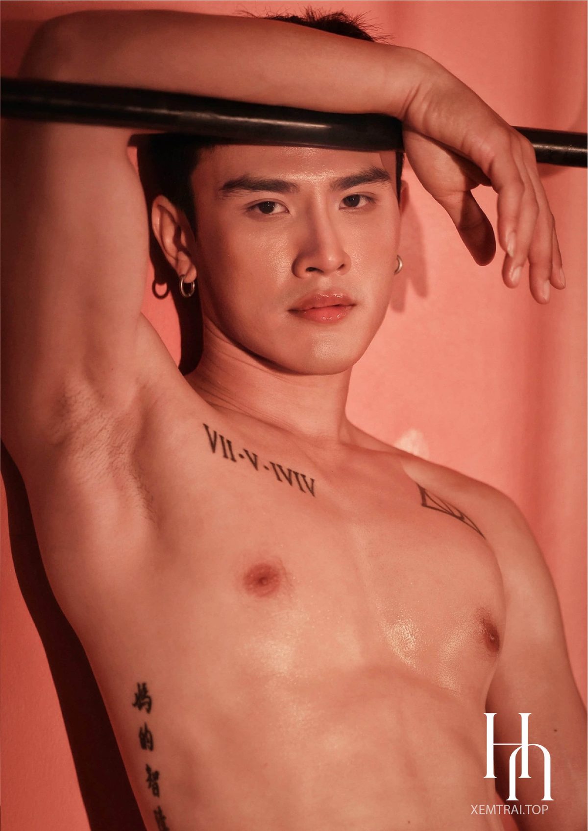 HUSH VOL.01 – GAME-BROEIGHTEEN